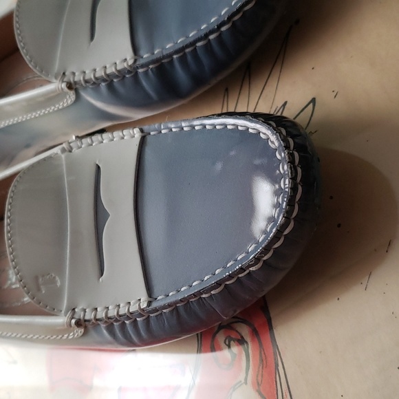 TOD'S Gommino Driving Loafers - Picture 4 of 9